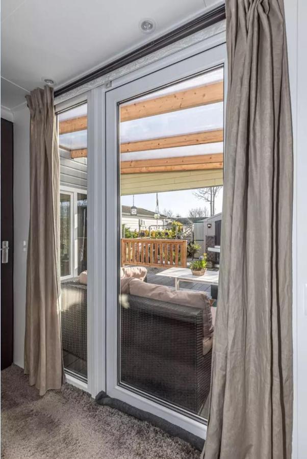 Vila Oase Aan De Kaag Warmond Exteriér fotografie